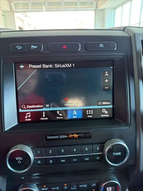 Used 2018 White Gold Metallic Ford XLT image 5