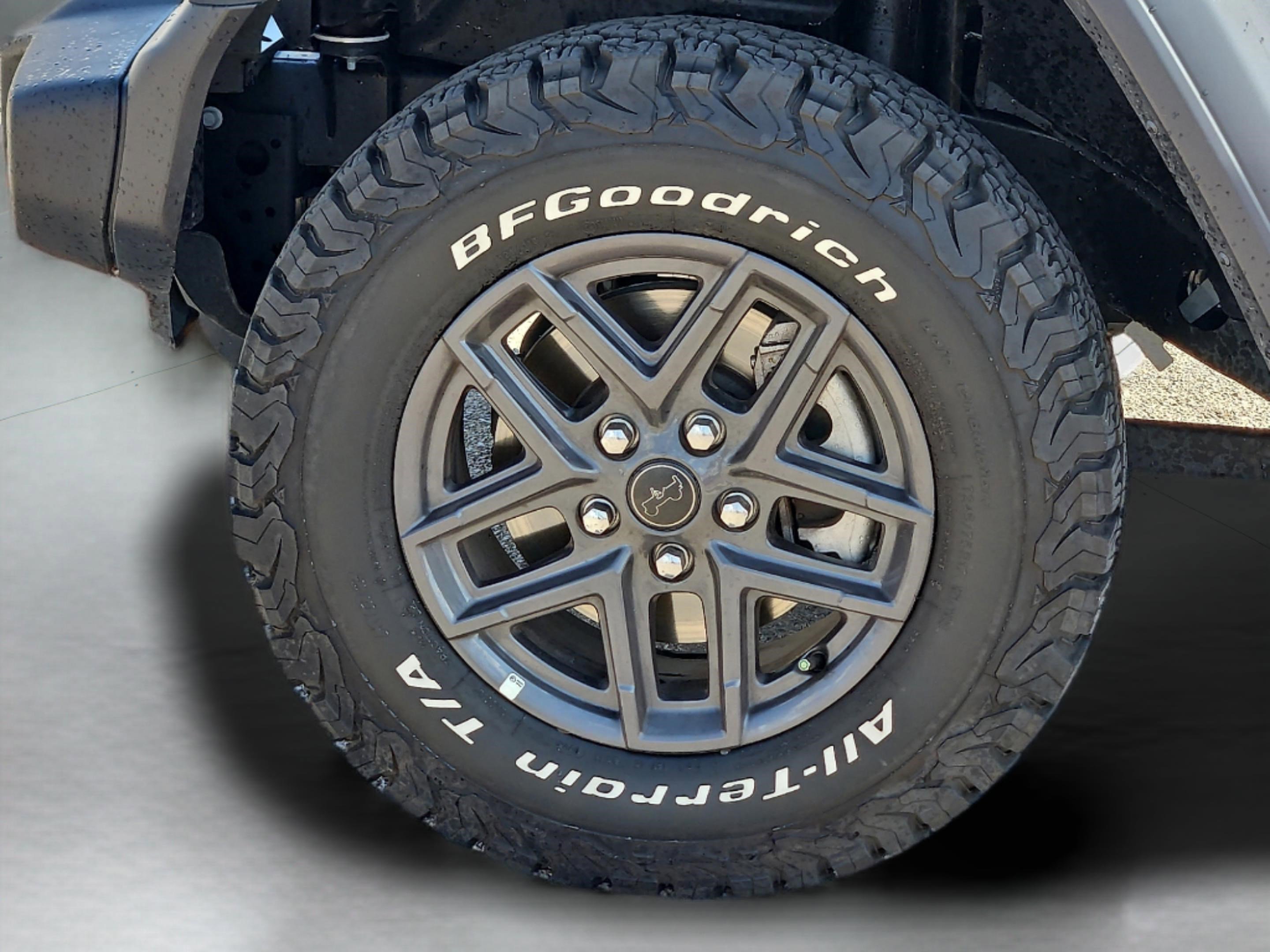 Used 2025 Fathom Blue Pearlcoat Jeep Sport S image 26
