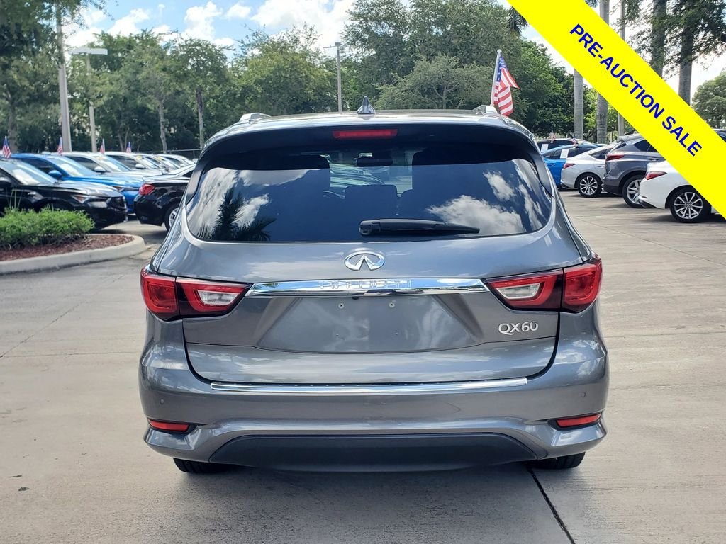 Used 2016 Gray INFINITI Base image 6