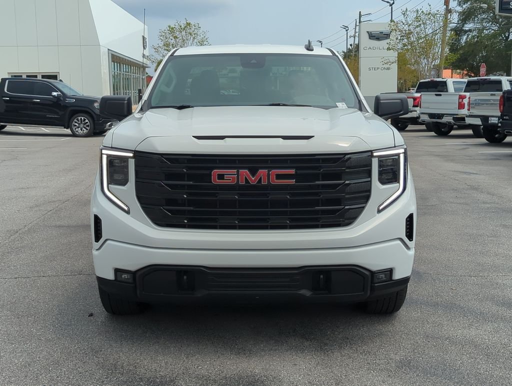 Used 2025 White GMC Elevation image 9
