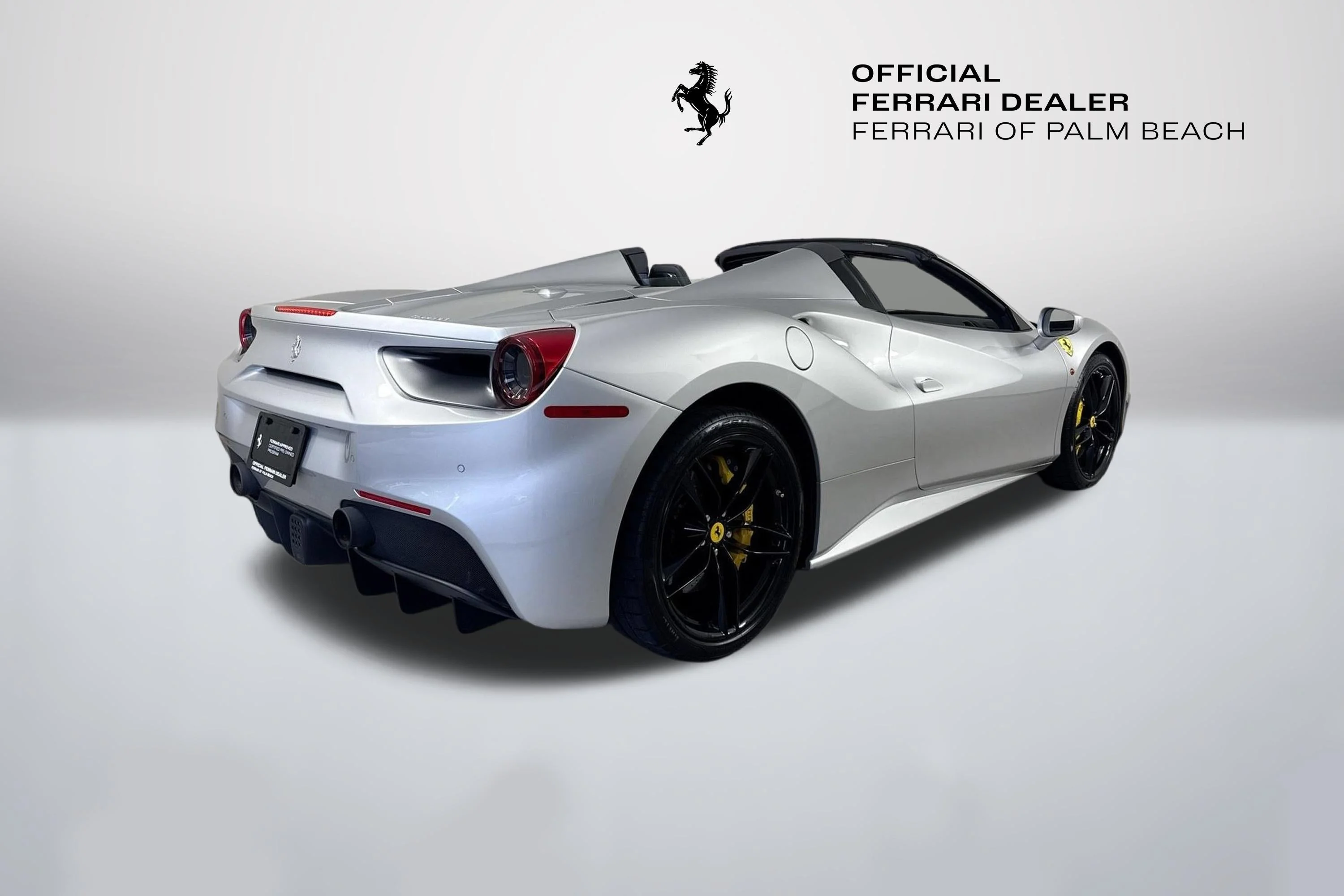 Certified Used 2018 Argento Nurburgring Ferrari Base image 7