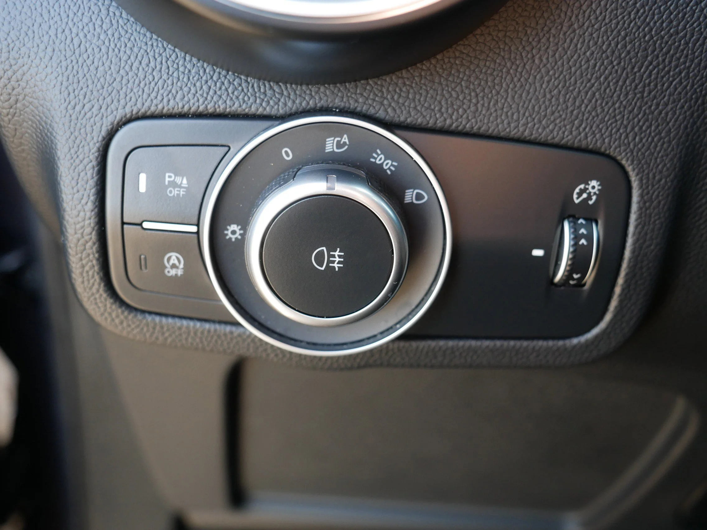 Used 2025 Vesuvio Gray Metallic Alfa Romeo AWD SPRINT image 26