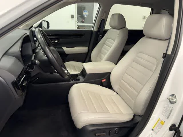 Certified Used 2025 Platinum White Pearl Honda EX-L image 15