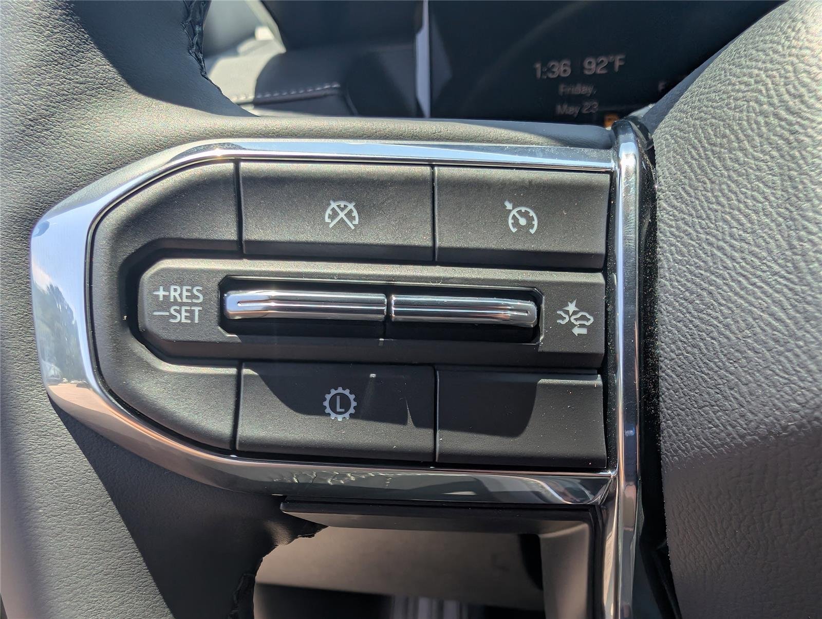 2025 GMC Acadia Elevation - Photo 23