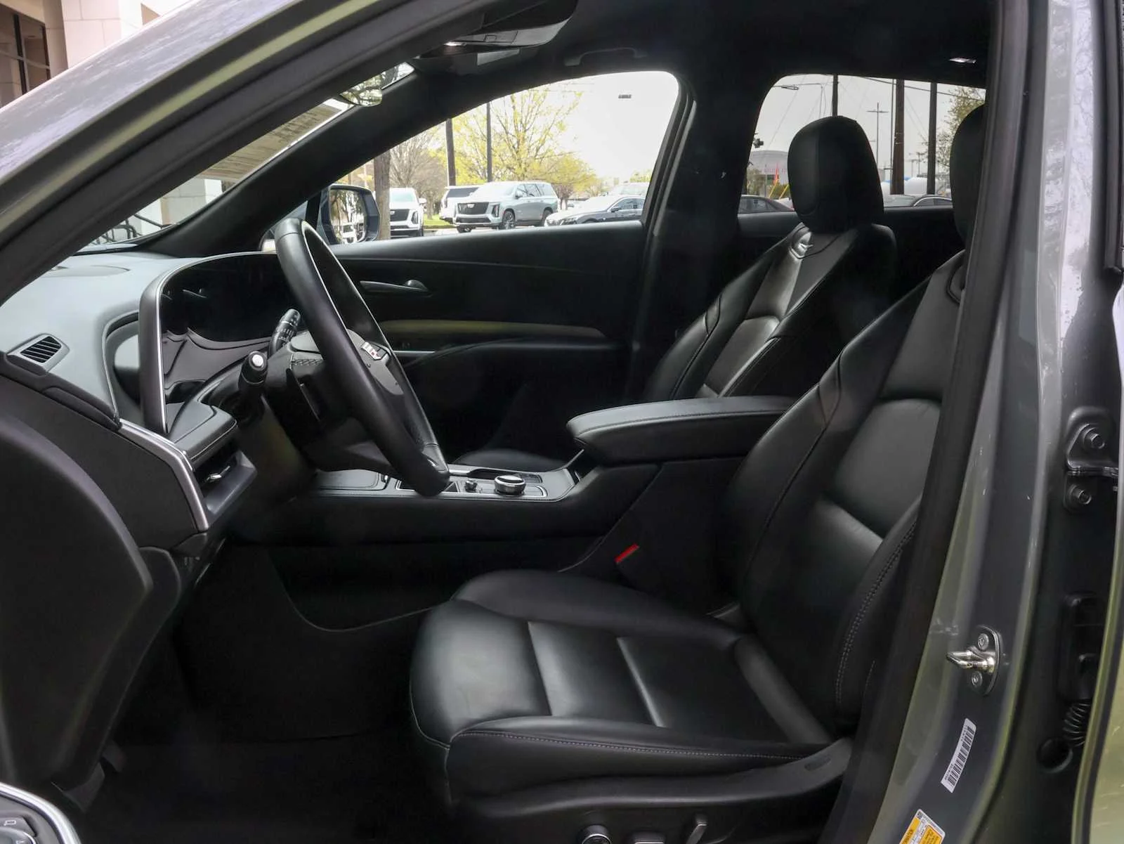 2024 Cadillac XT4 Premium Luxury - Photo 9