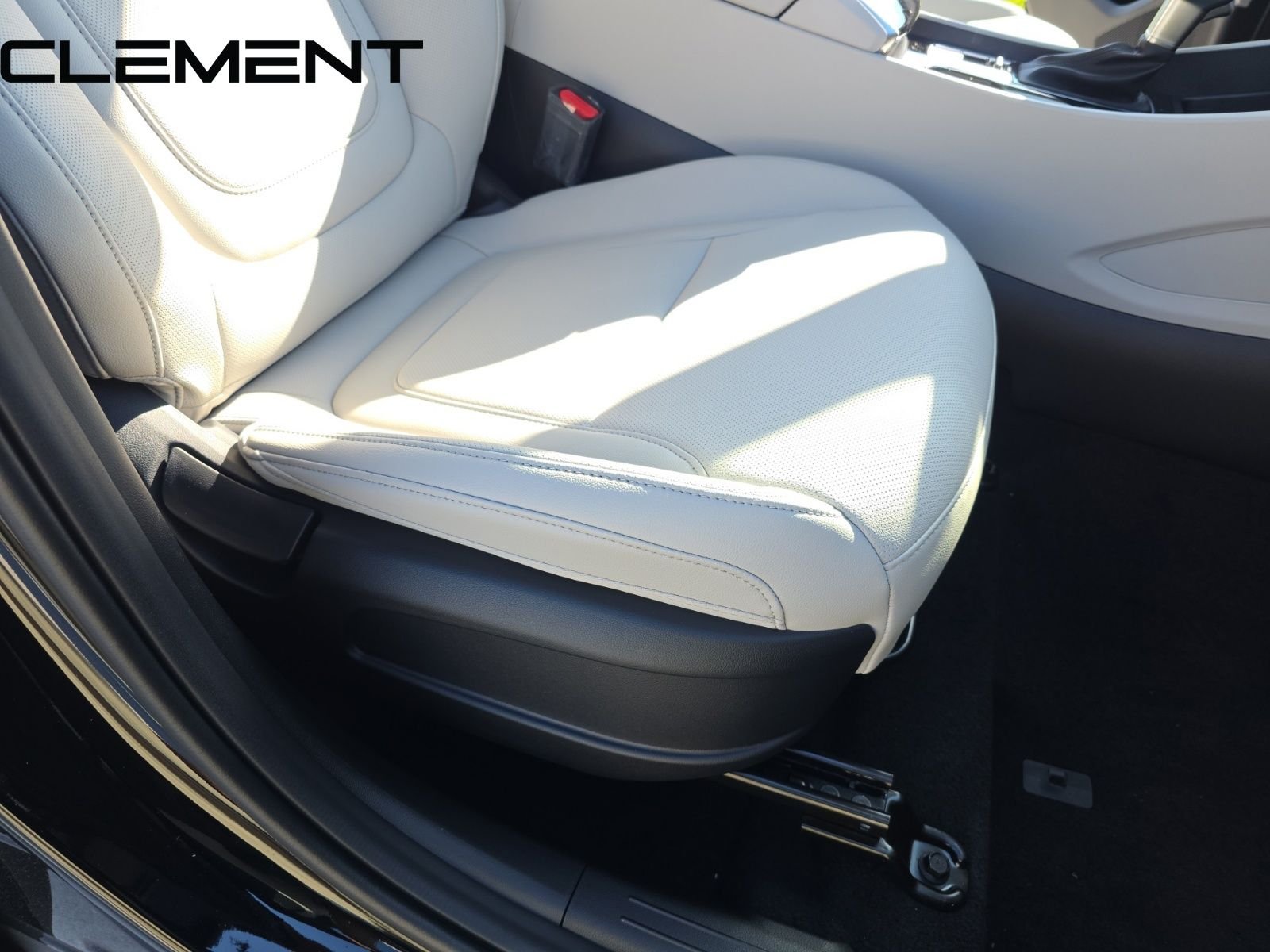 Certified Used 2026 Black Hyundai SEL Premium image 36