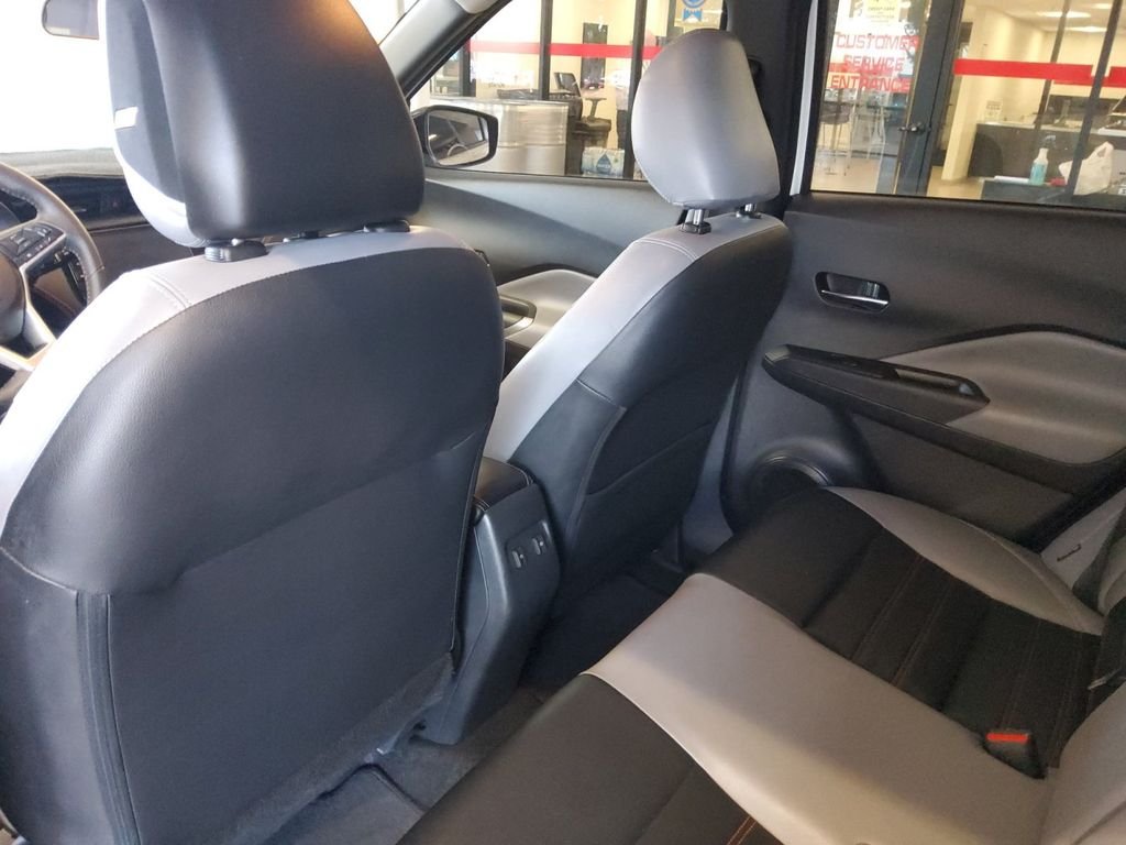 Used 2023 White Nissan SR image 19