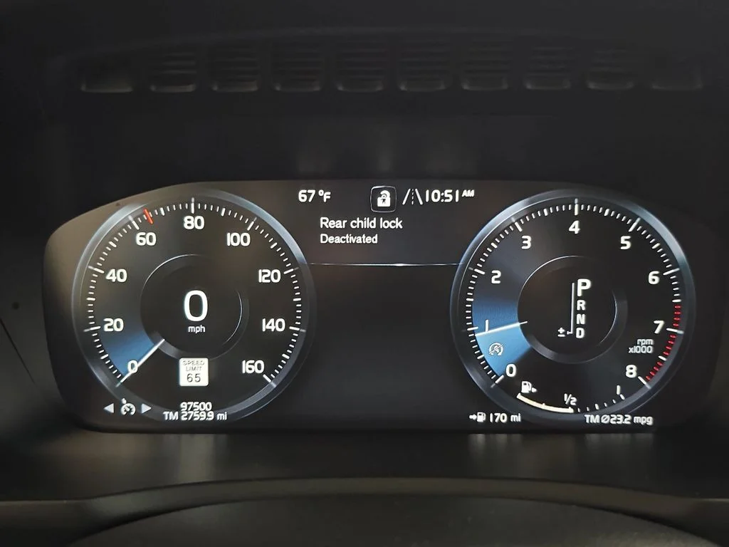 Used 2016 Crystal White Pearl Volvo T6 Inscription image 23