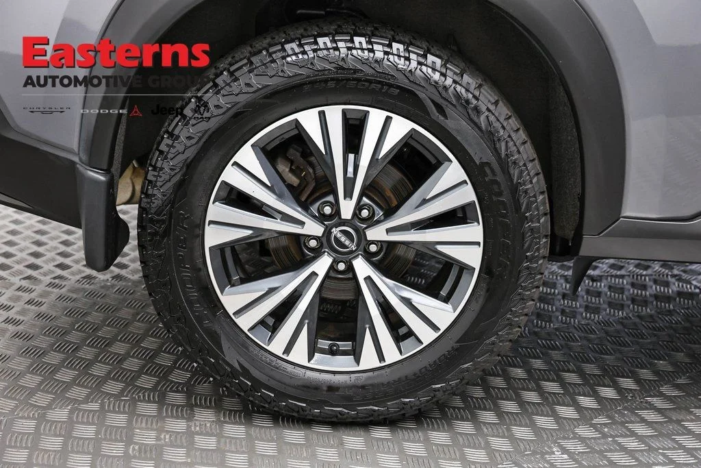 Used 2023 Gray Nissan SV image 31