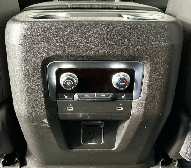 Used 2021 White Frost Tricoat GMC SLT image 22