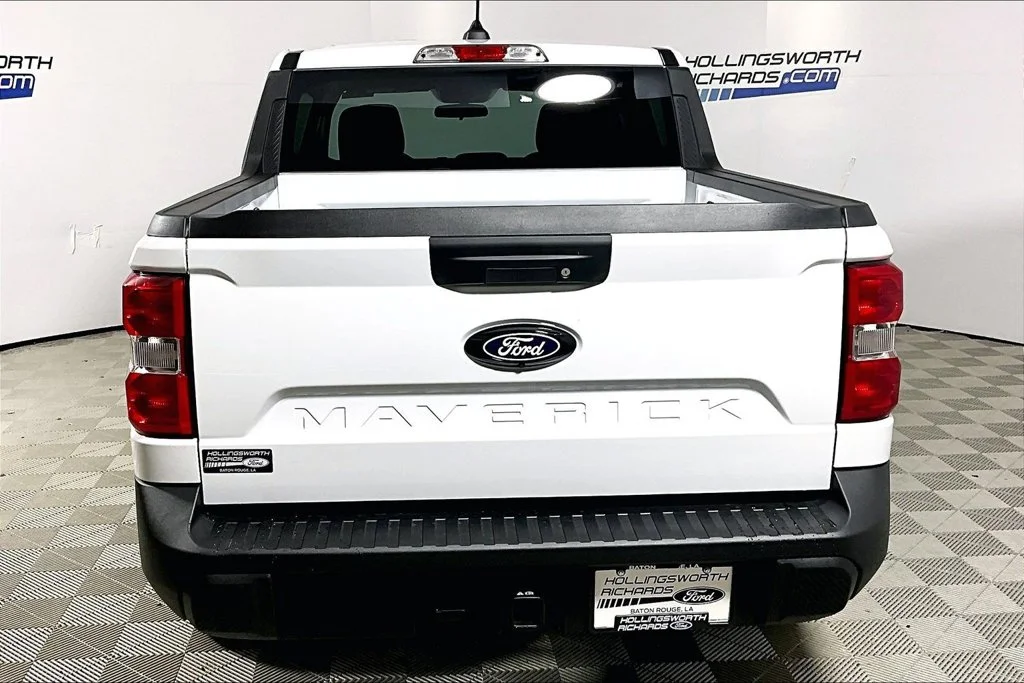 New 2026 Oxford White Ford XL image 4