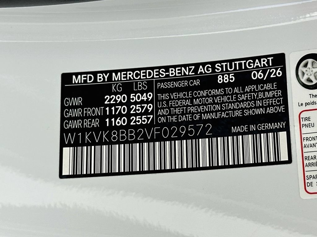 New 2027 MANUFAKTUR Moonlight White Metallic Mercedes-Benz SL 63 AMG® image 64