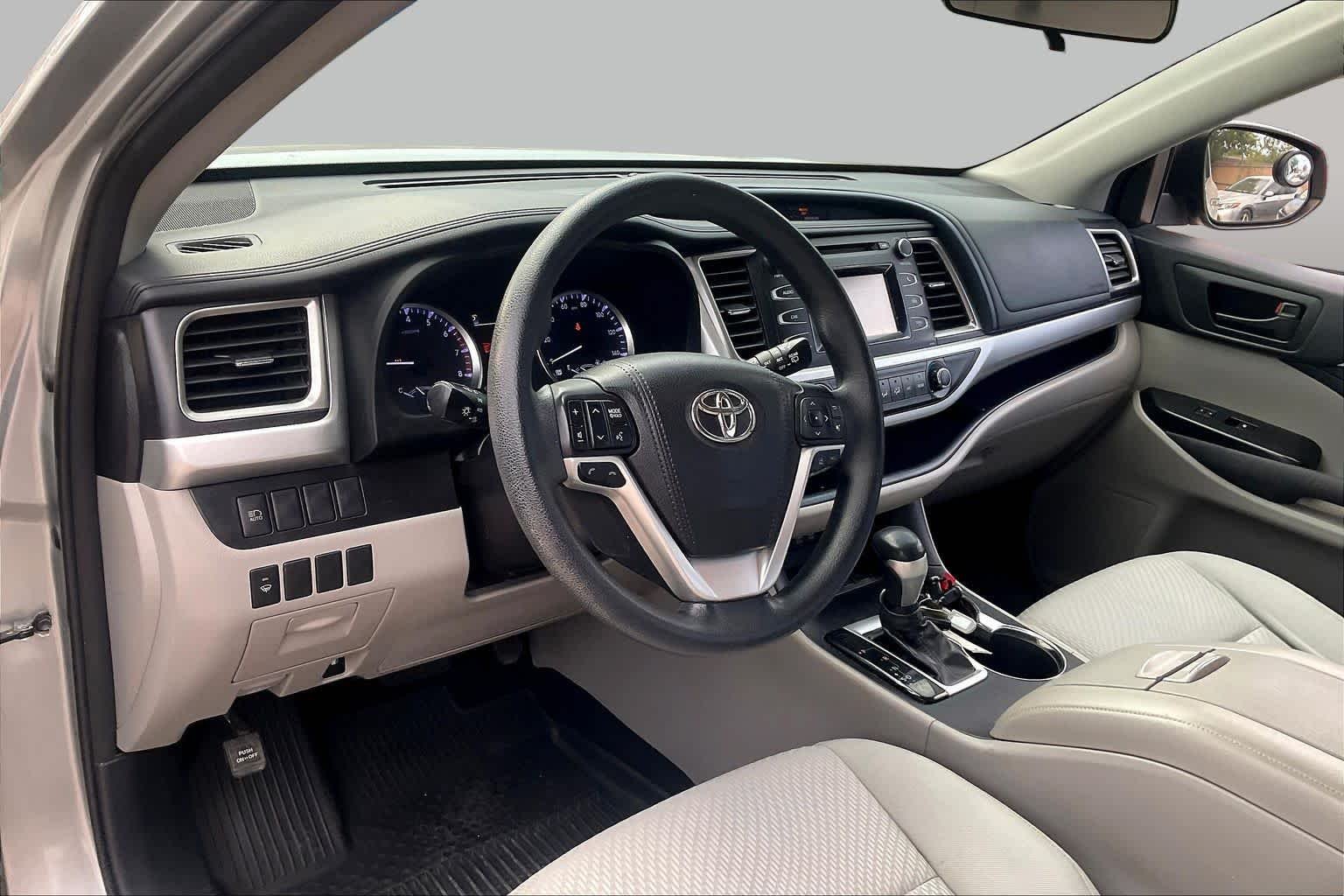 Used 2018 Celestial Silver Metallic Toyota LE image 17