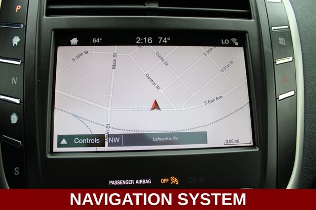 Used 2019 White Lincoln Reserve image 5