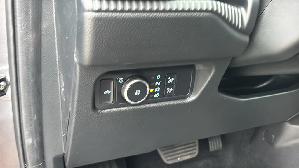 New 2026 Gray Ford Lariat image 11