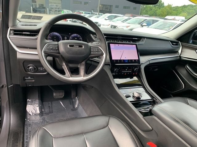 Used 2023 Gray Jeep Limited image 18