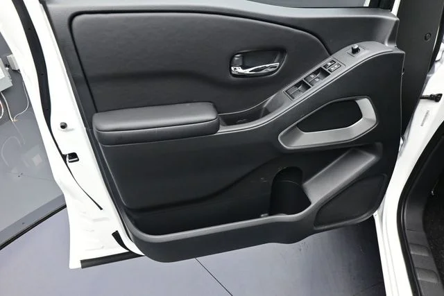 2026 Nissan Frontier SV - Photo 9