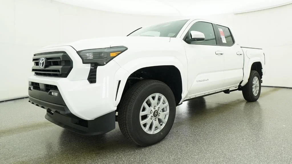New 2026 Ice Cap Toyota SR5 image 32