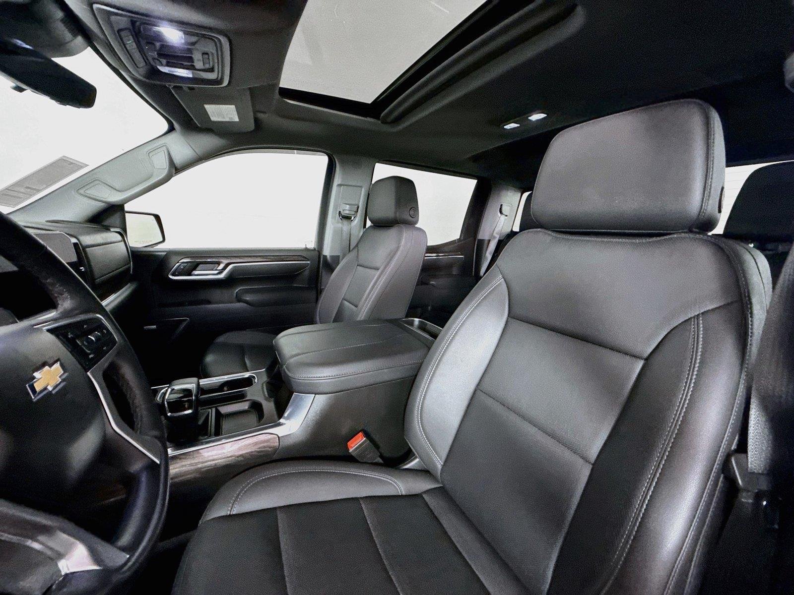 Used 2025 Black Chevrolet LTZ image 3