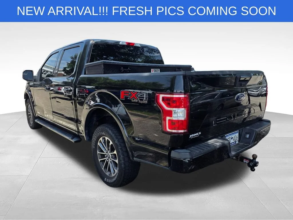 Used 2018 Black Ford XLT image 5