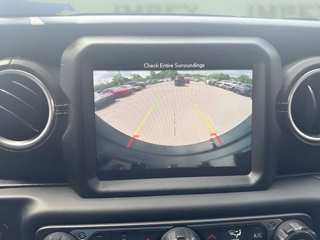Used 2018 Blue Jeep Unlimited Sahara image 14