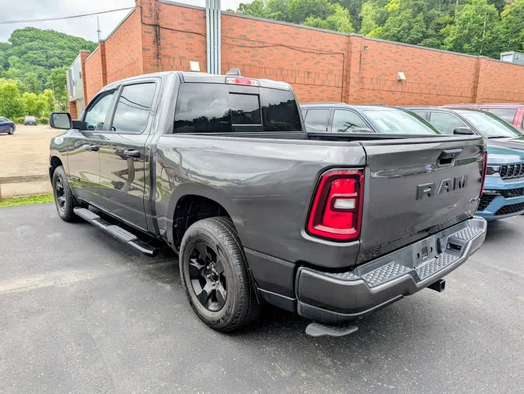 Used 2025 Granite Crystal Metallic Clearcoat Ram Tradesman image 4