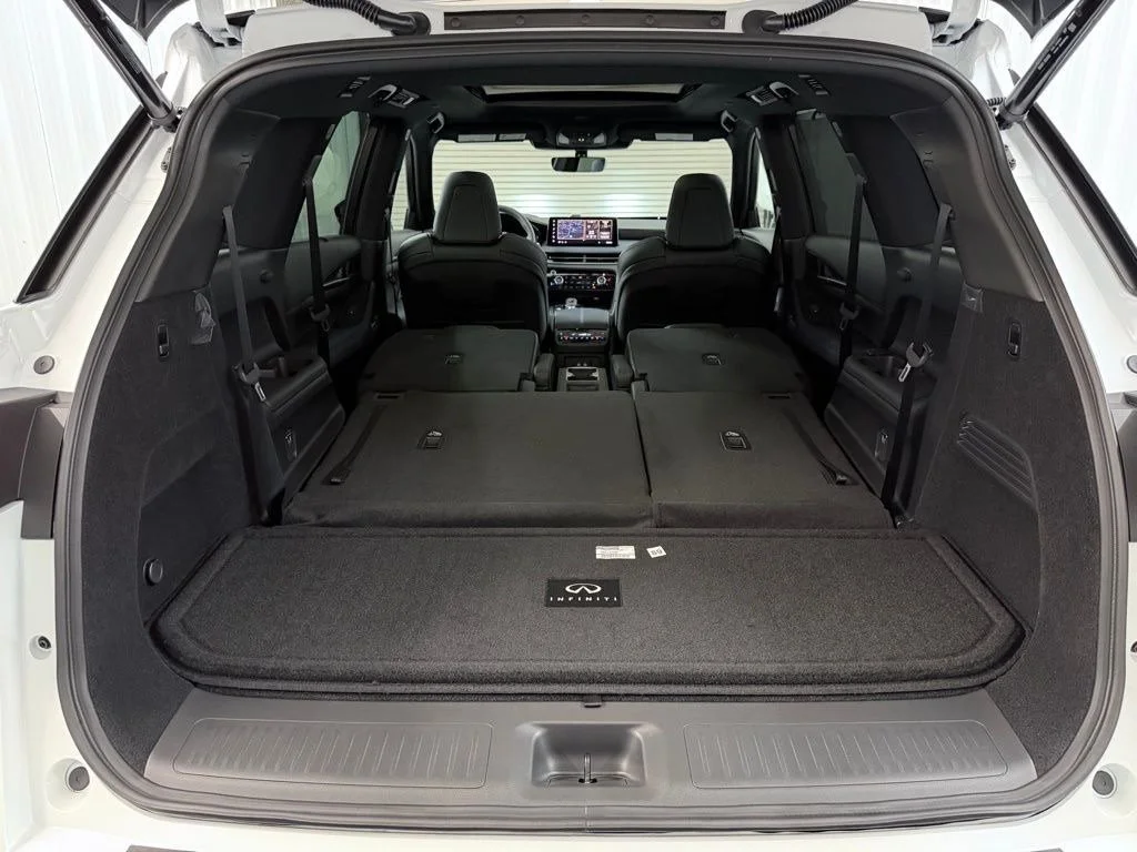 Used 2026 RADIANT WHITE INFINITI Sport AWD image 35