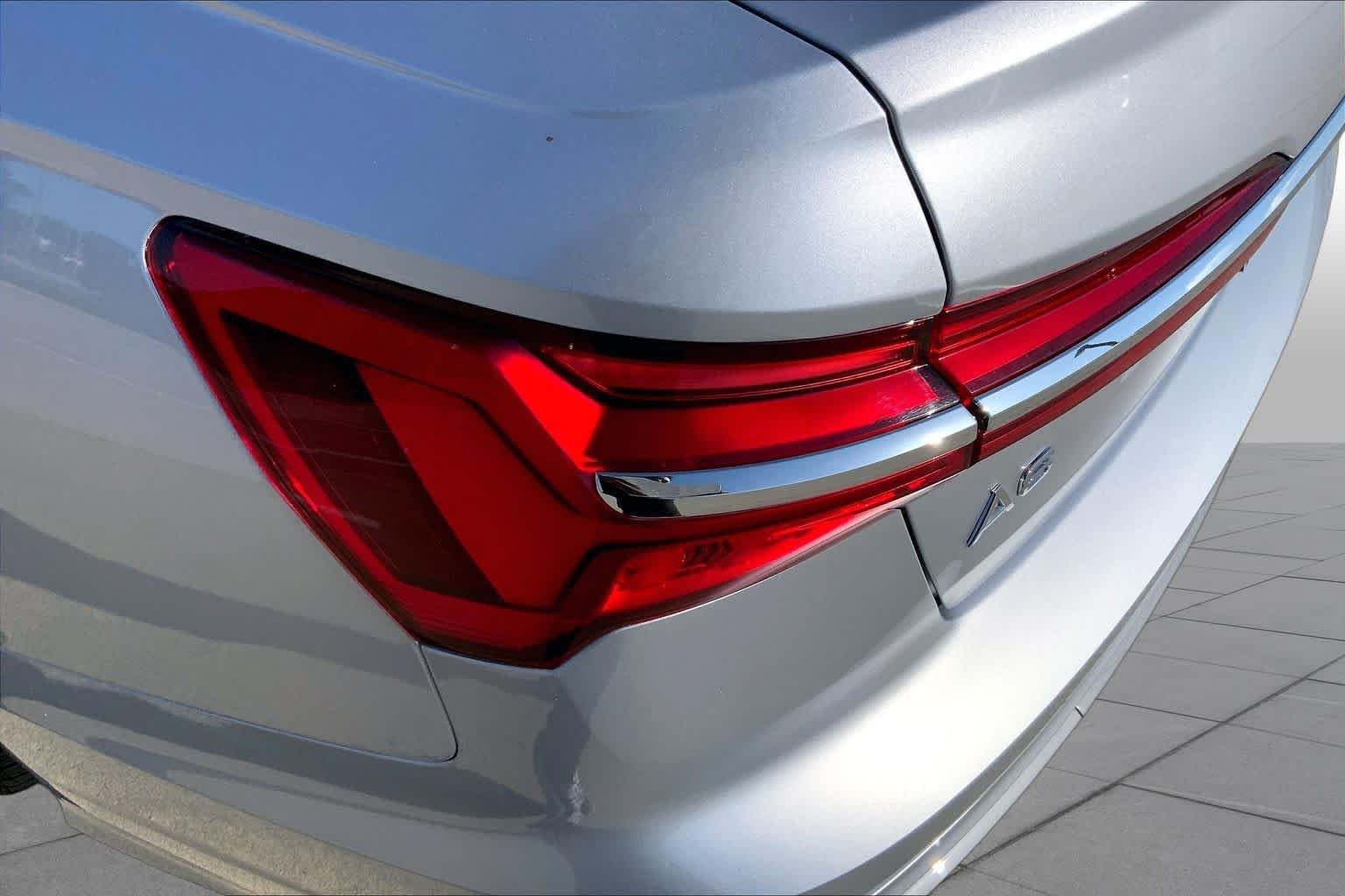 Used 2024 Florett Silver Metallic Audi Premium Plus image 28