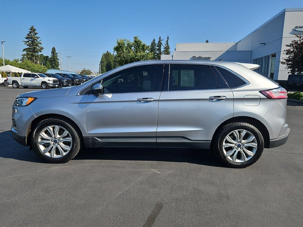 Used 2022 Silver Metallic Ford Titanium image 3