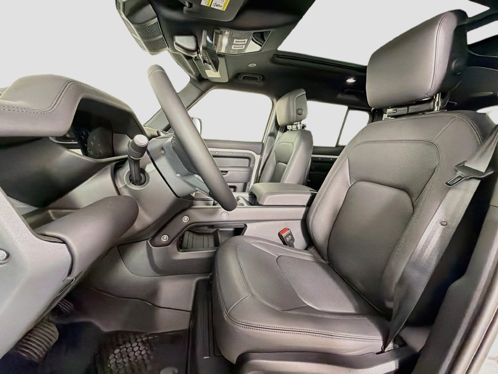 New 2026 Borasco Grey Land Rover X-Dynamic SE image 22