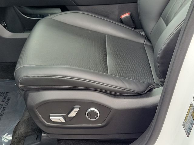 Certified Used 2025 White Hyundai SEL image 14