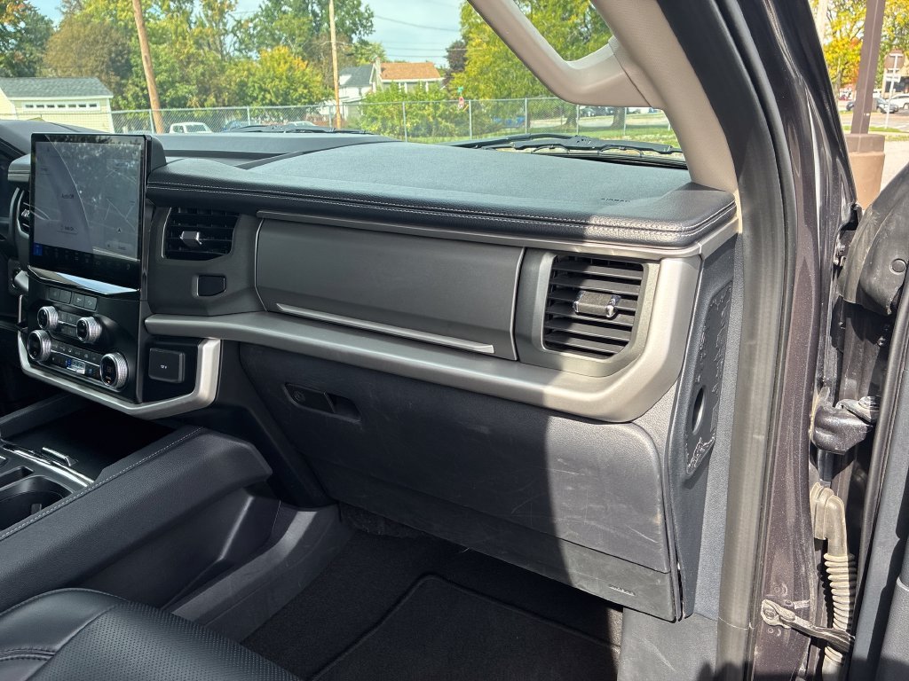 Used 2024 Dark Matter Gray Ford XLT image 34
