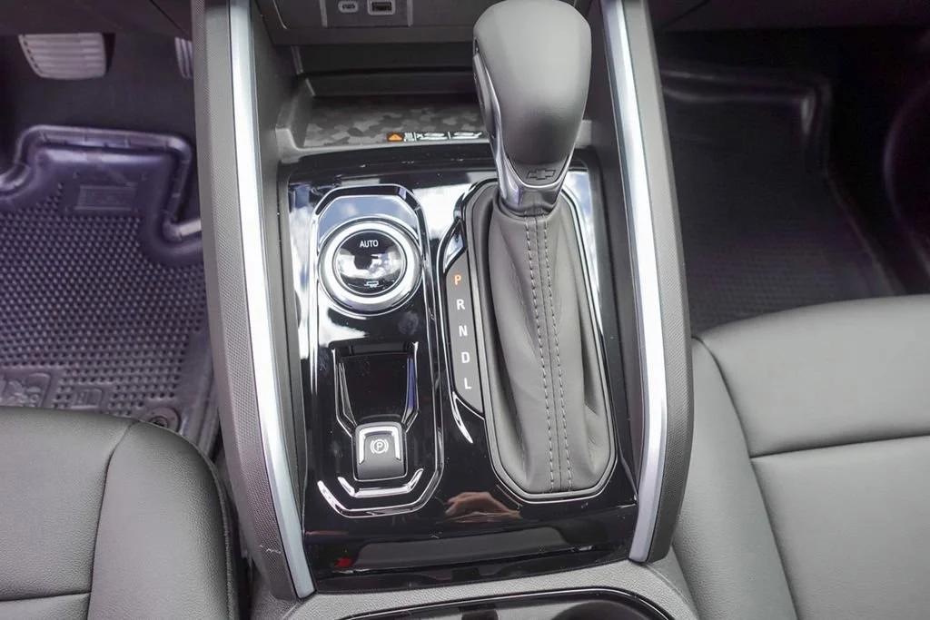 2025 Chevrolet Colorado LT - Photo 20