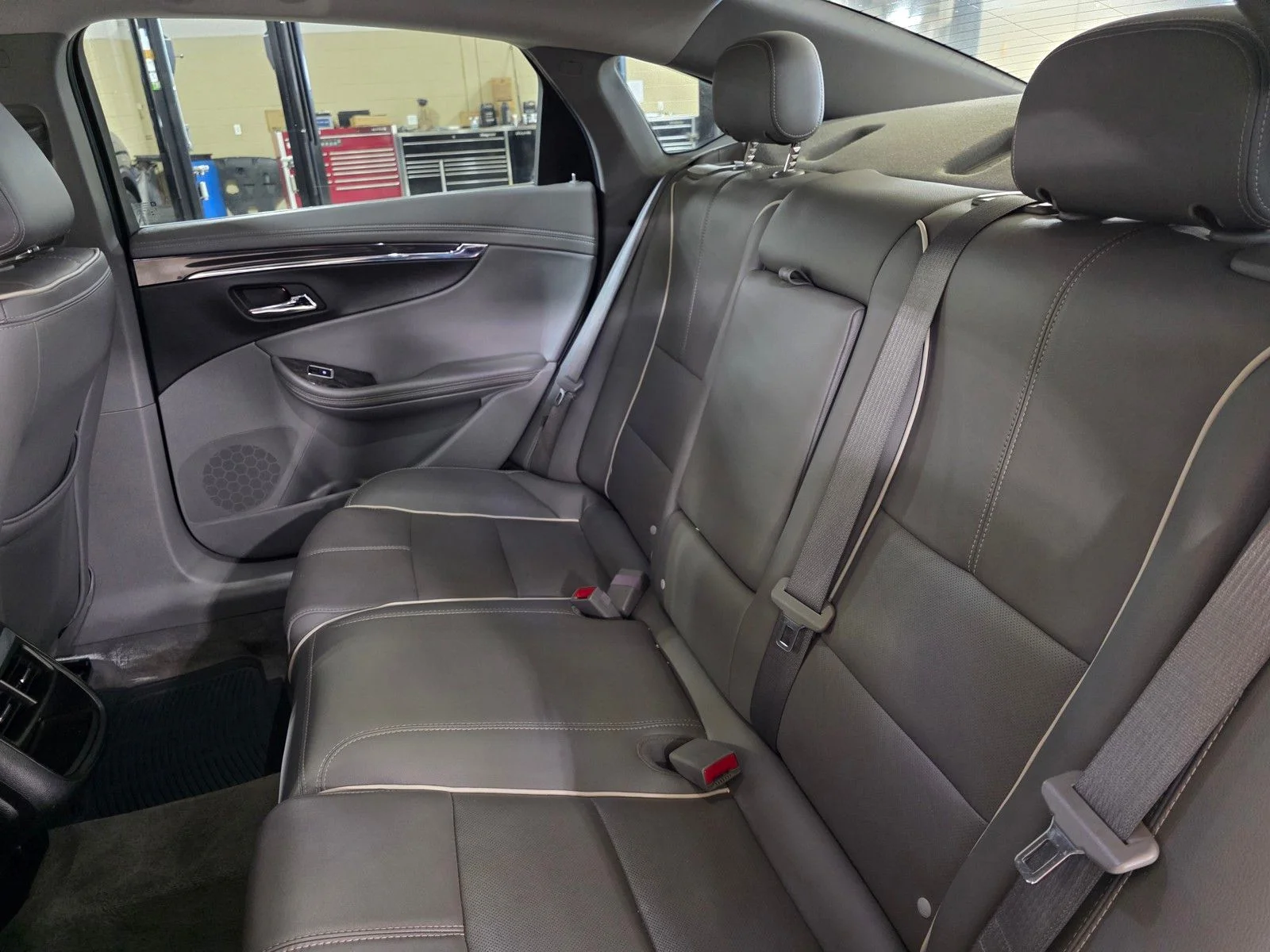Used 2015 Black Chevrolet LTZ image 11