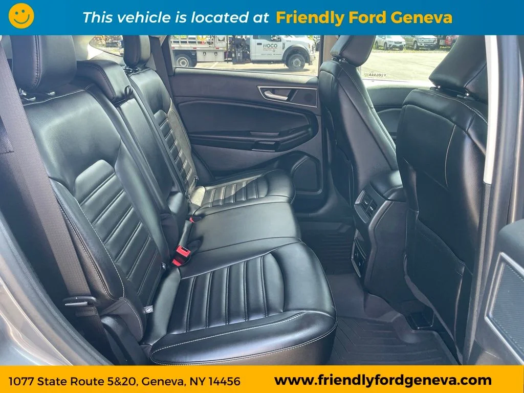 Used 2024 Gray Ford SEL image 32