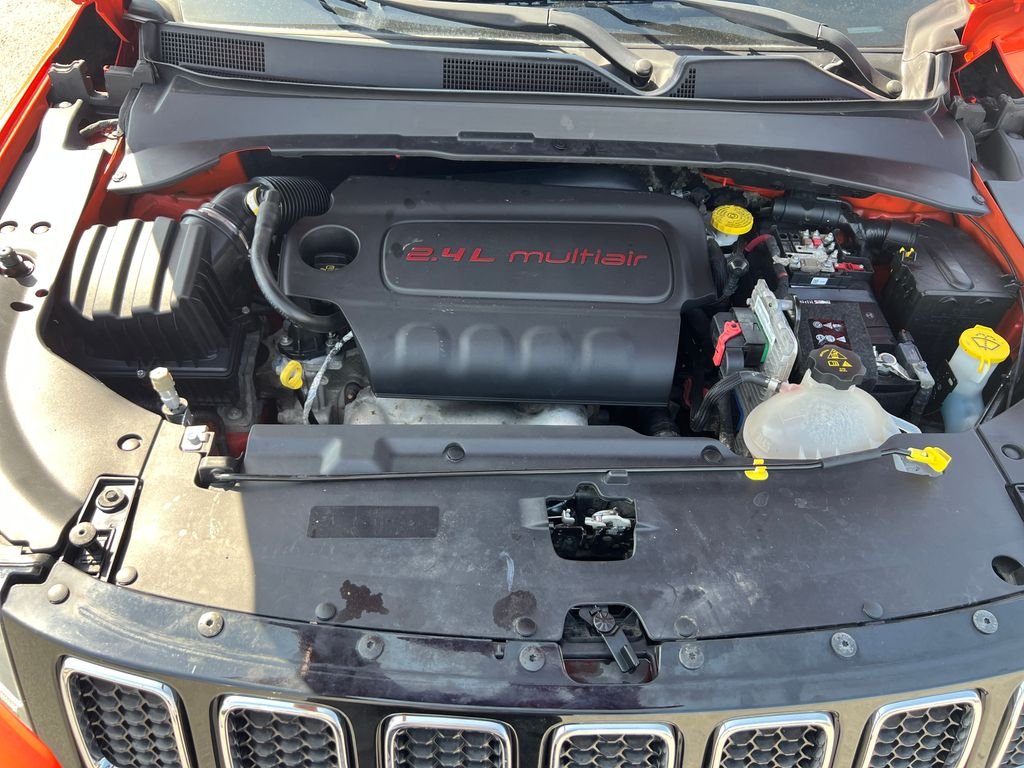 Used 2018 Orange Jeep Sport image 25
