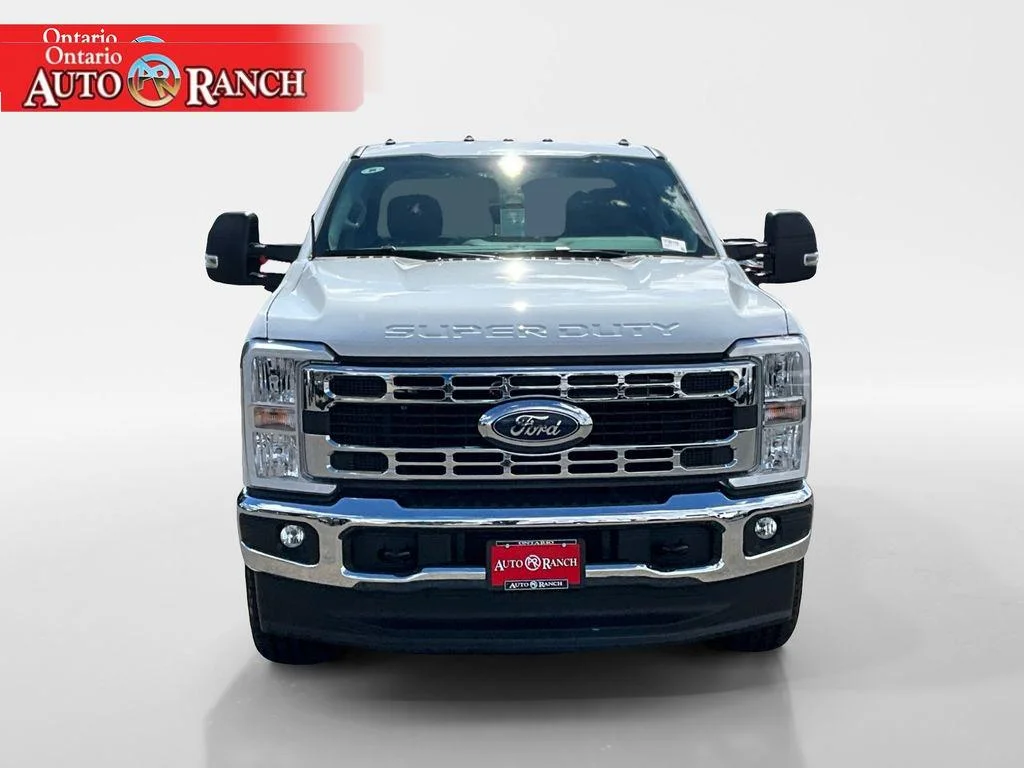 New 2026 Oxford White Ford XLT image 8