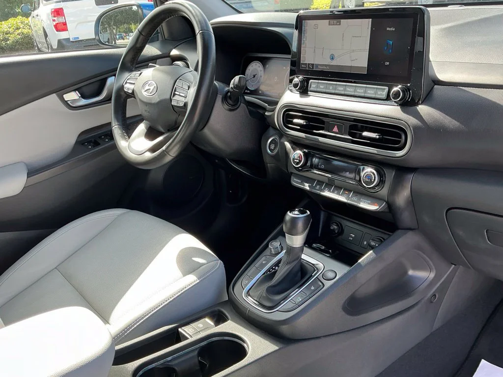 Used 2022 Blue Hyundai Limited image 14