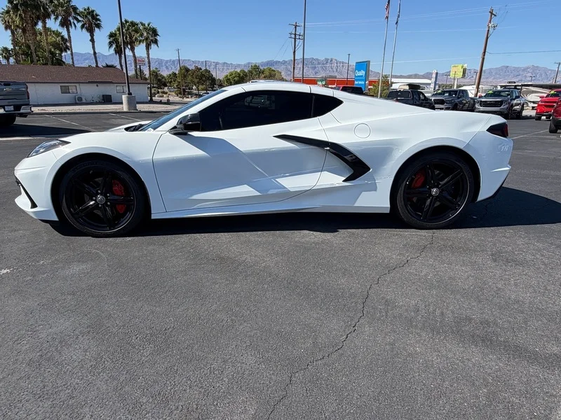Used 2023 ARCTIC WHITE Chevrolet 1LT image 6