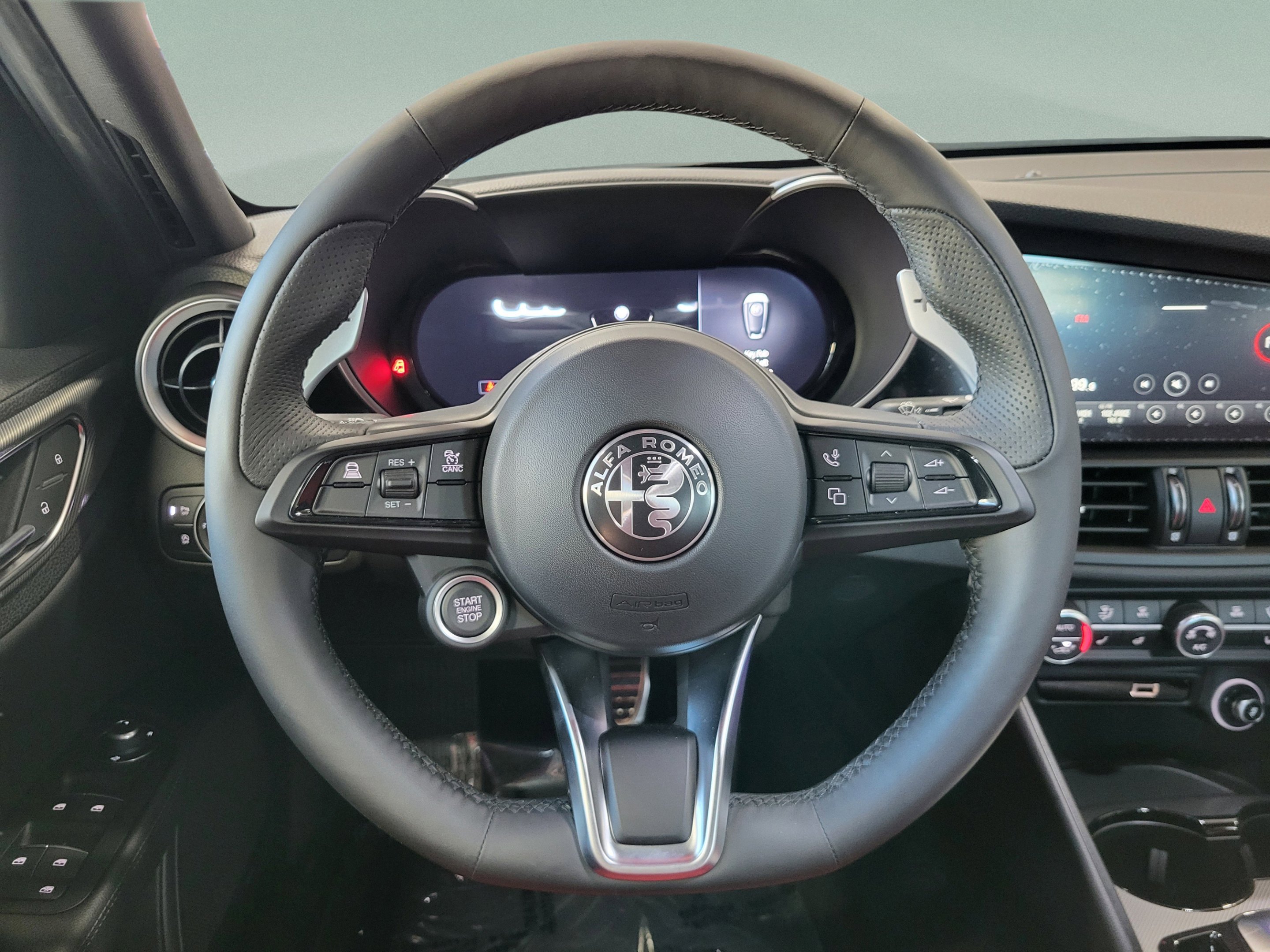 New 2025 Moonlight Gray Metallic Alfa Romeo  image 58