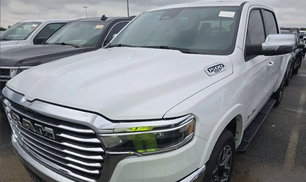 2025 RAM 1500 Laramie 4x4 Crew Cab 5'7's photo