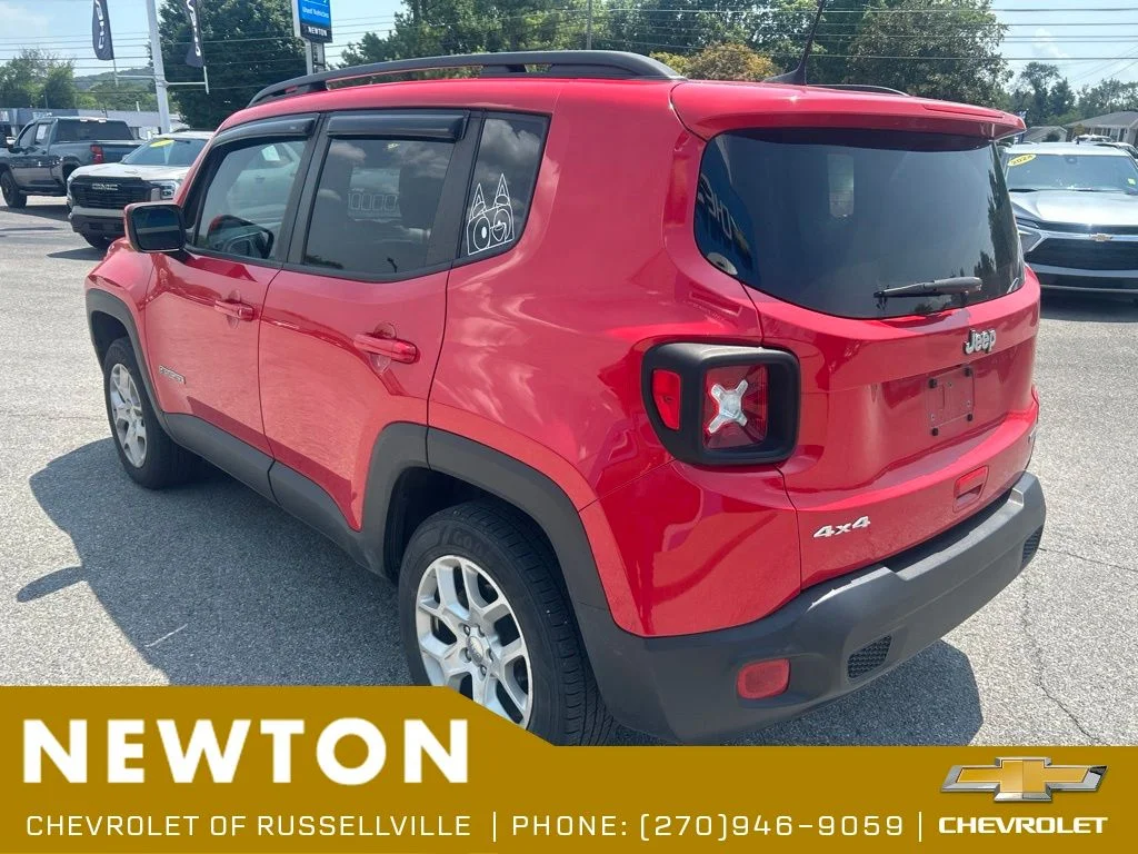 Used 2018 Colorado Red Jeep Latitude image 13