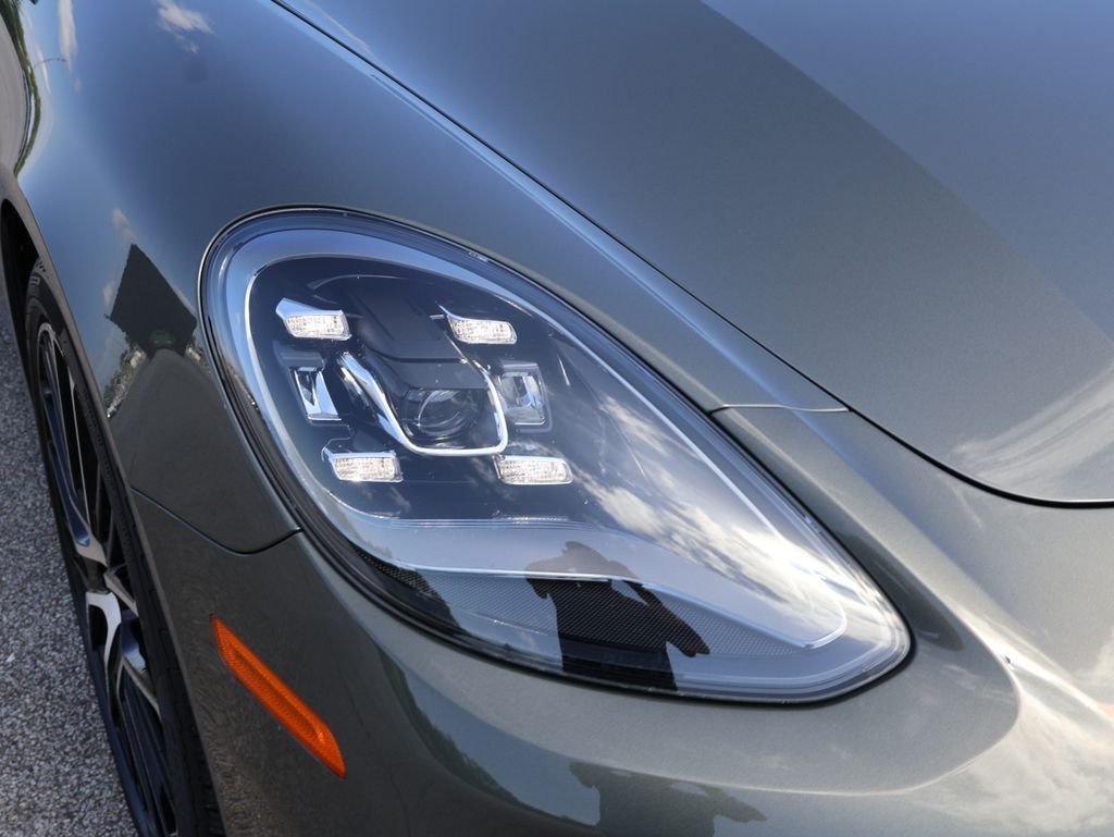 Used 2023 Aventurine Green Metallic Porsche 4 Platinum Edition image 12