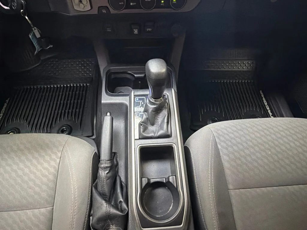 Used 2021 Super White Toyota SR5 image 20