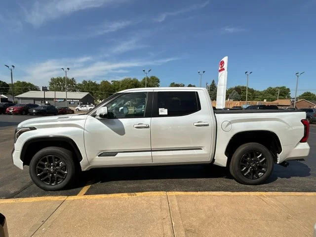 New 2026 Wind Chill Pearl <sup>1</sup> Toyota Tundra Platinum image 6