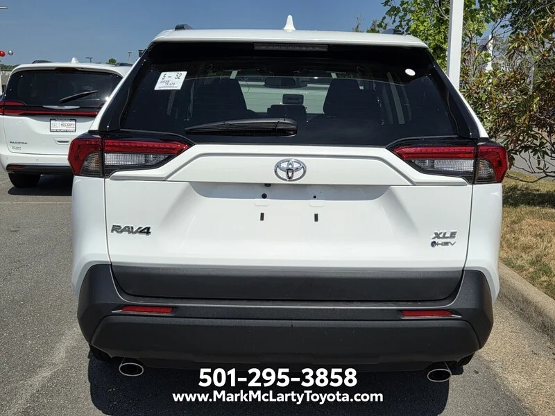 Used 2025 WHITE TOYOTA HYBRID XLE AWD image 4