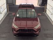 Certified Used 2019 Pearl Toyota XLE image 2