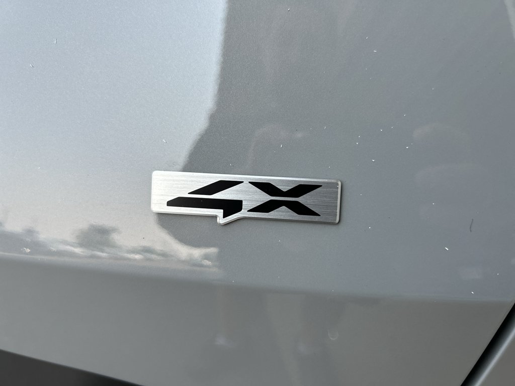 New 2026 Wolf Gray Kia EX image 8
