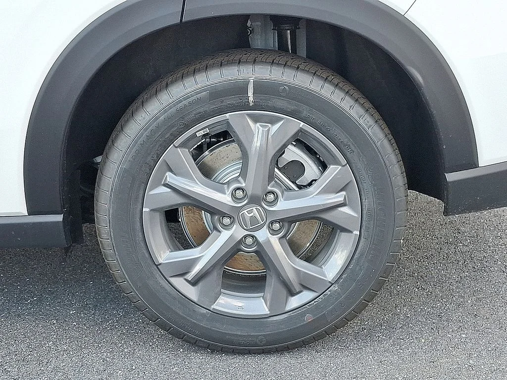 New 2026 Silver Honda LX image 5