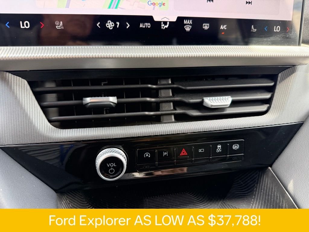 Used 2025 Gray Ford ST-Line image 11